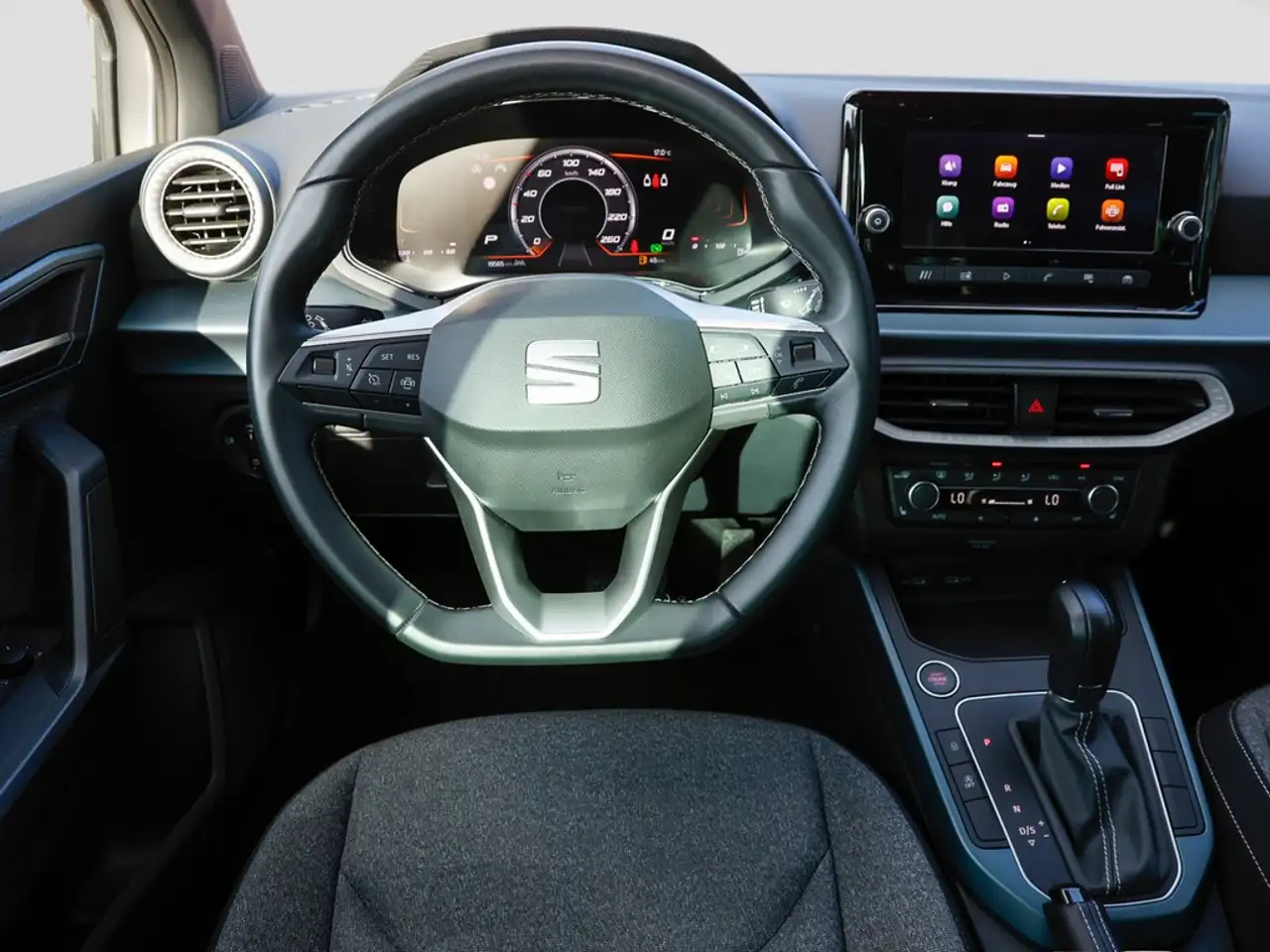 SEAT Arona 1.0 TSI DSG Xperience Einparkhilfe, Sitzheizung... — Vehicle gallery 12
