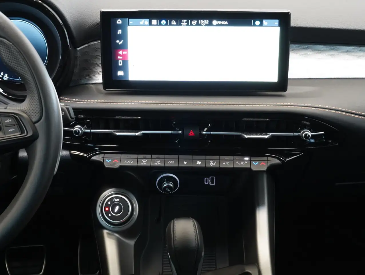 Alfa Romeo Tonale 1.5 Mild Hybrid Veloce ACC/NAVI/PANO — Vehicle gallery 11