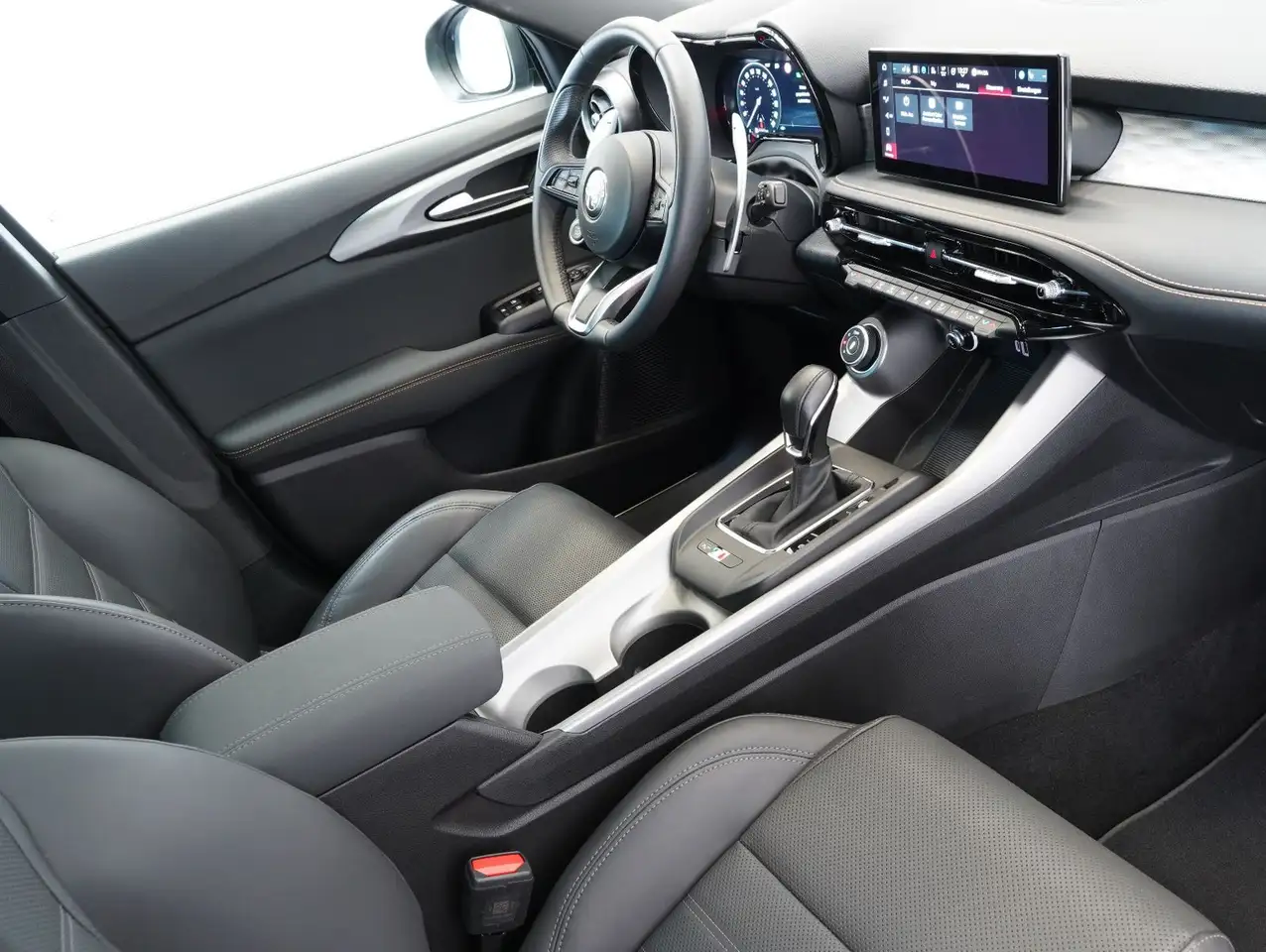Alfa Romeo Tonale 1.5 Mild Hybrid Veloce ACC/NAVI/PANO — Vehicle gallery 16