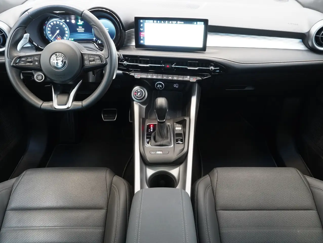 Alfa Romeo Tonale 1.5 Mild Hybrid Veloce ACC/NAVI/PANO — Vehicle gallery 10