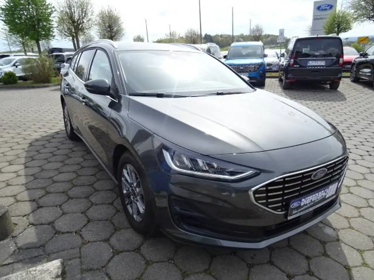 Ford Focus 1.0 Ecoboost Titanium Automatik Turnier +Ahk — معرض صور السيارة 5