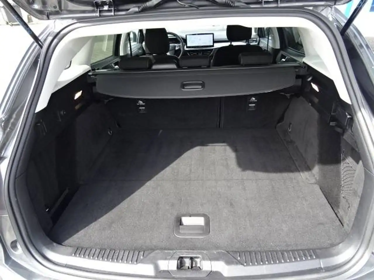 Ford Focus 1.0 Ecoboost Titanium Automatik Turnier +Ahk — معرض صور السيارة 15