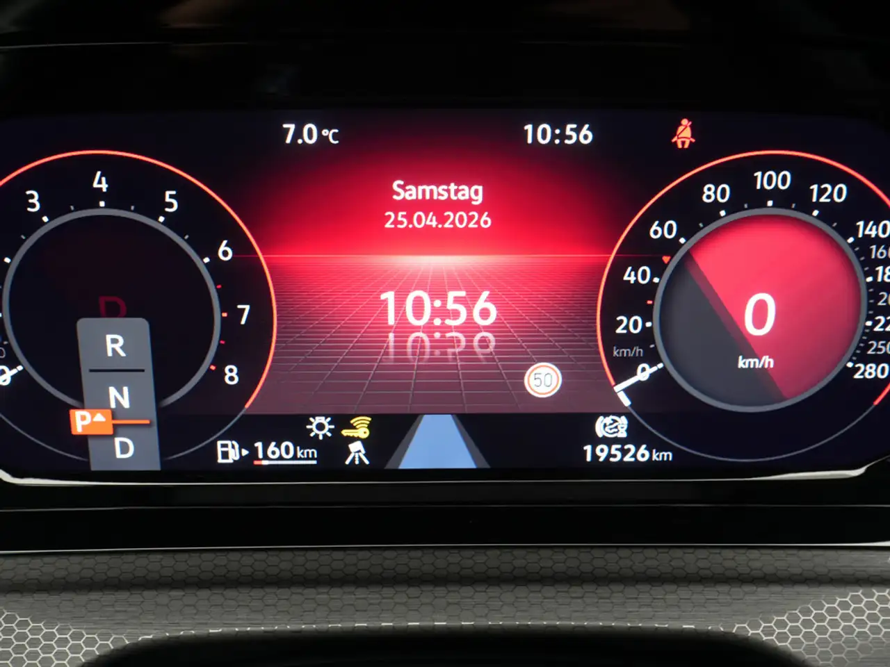 Volkswagen Golf VIII GTI DSG NAVI VIRT ACC KAM SHZ CARPL — Galería del vehículo 5