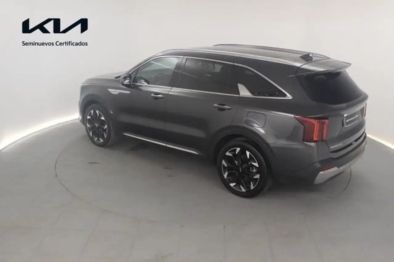 Kia Sorento 2.2CRDi Emotion 4x2 DCT — Vehicle gallery 5
