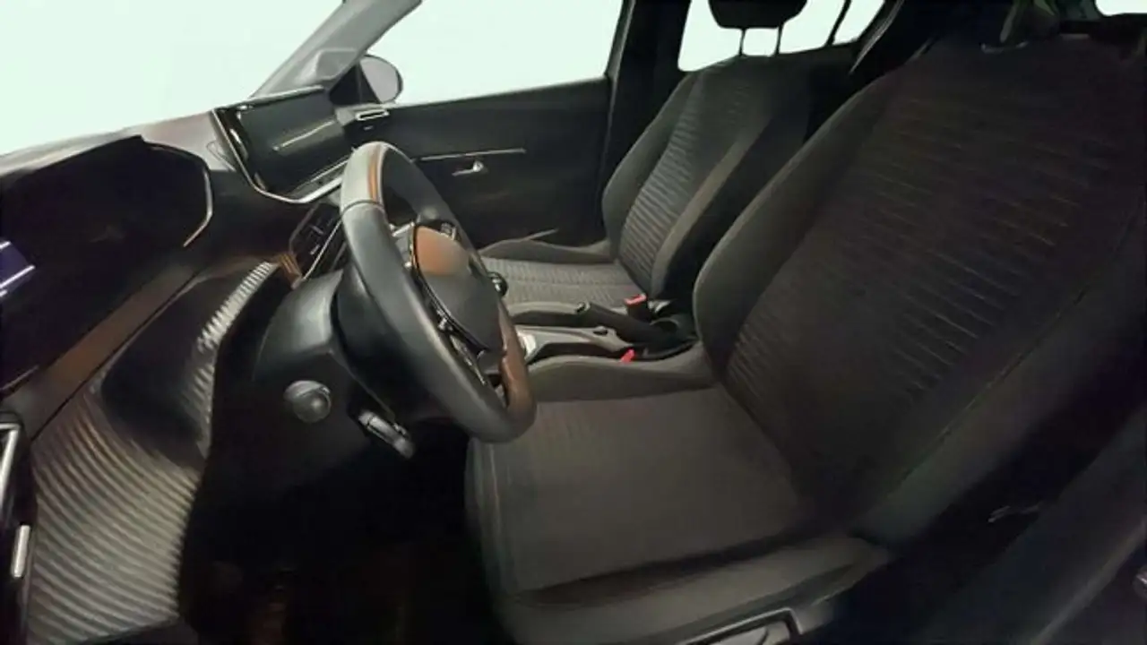 Peugeot 208 1.2 Puretech S&S Active 100 — Galería del vehículo 9