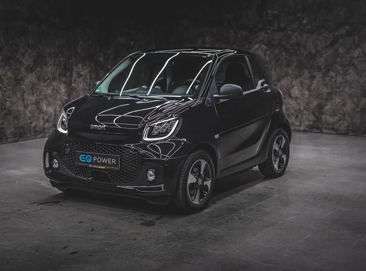 smart forTwo EQ cp. passion EXCLUSIVE:ICH LIEBE STROM! — Bruchsal
