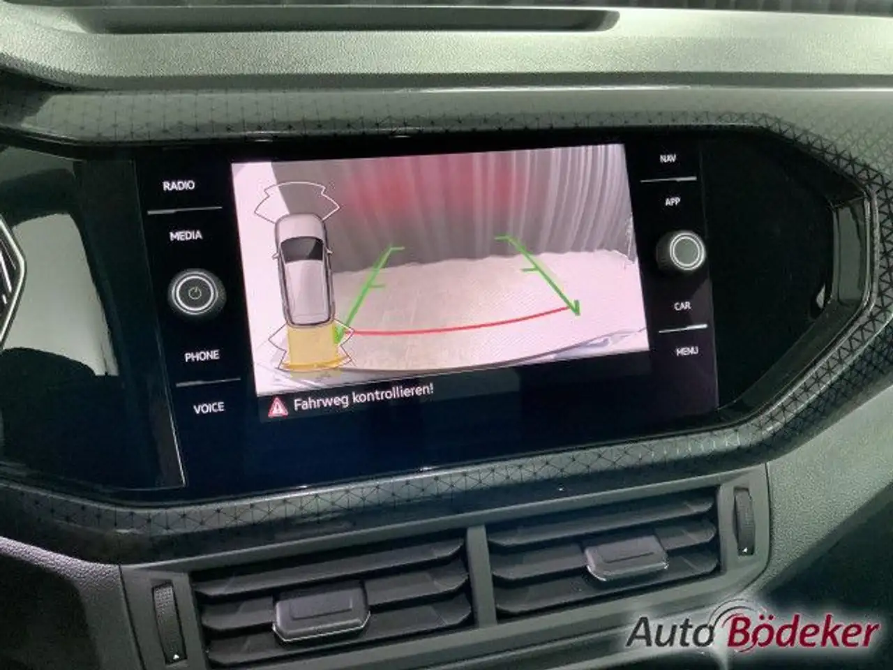 Volkswagen T-Cross 1.0 TSI DSG Style Bluetooth Navi LED Klima — Galerie du véhicule 6
