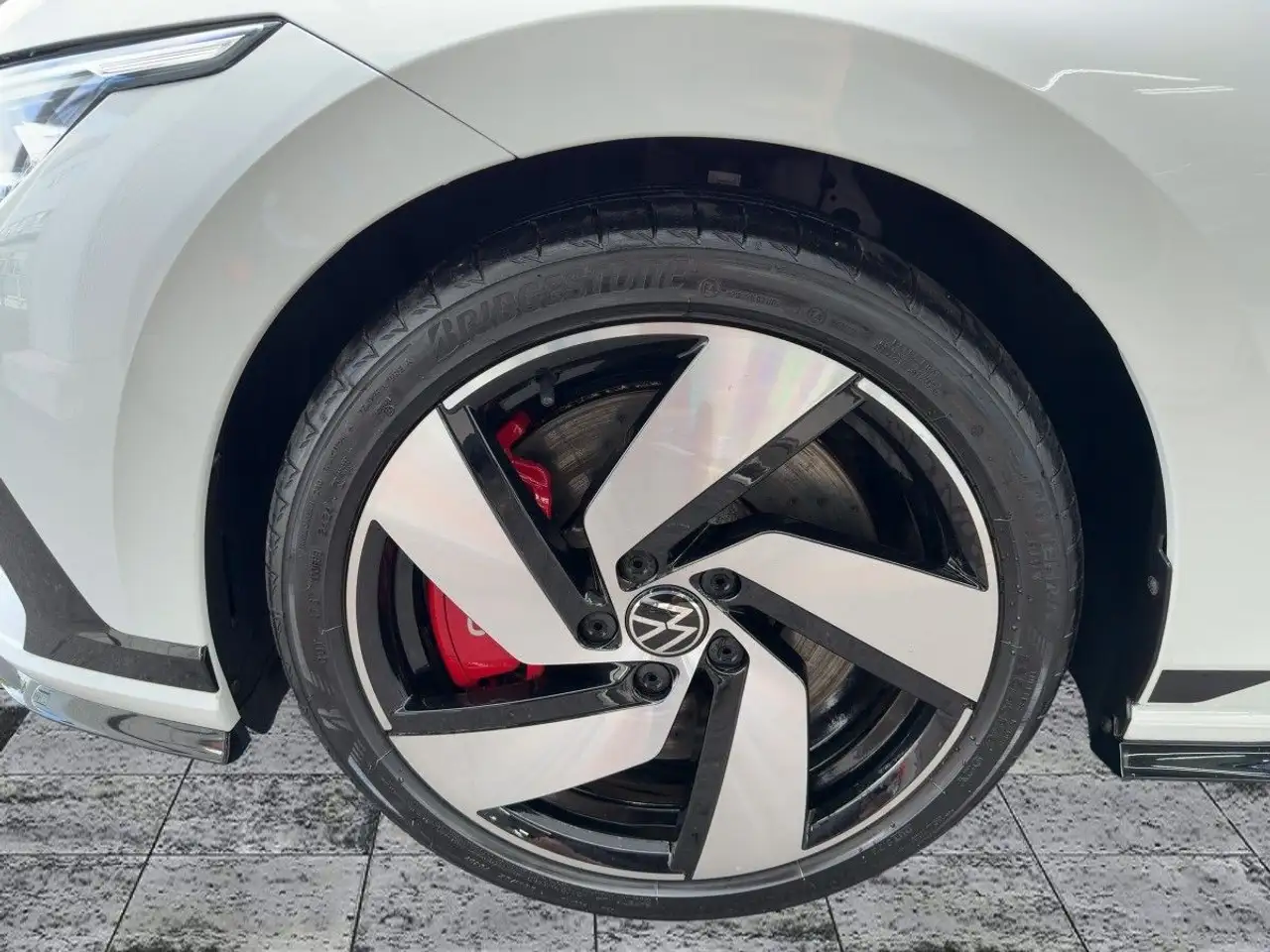 Volkswagen Golf GTI Golf VIII GTI Clubsport 2.0 TSI DSG LED+NAVI+HuD — معرض صور السيارة 8