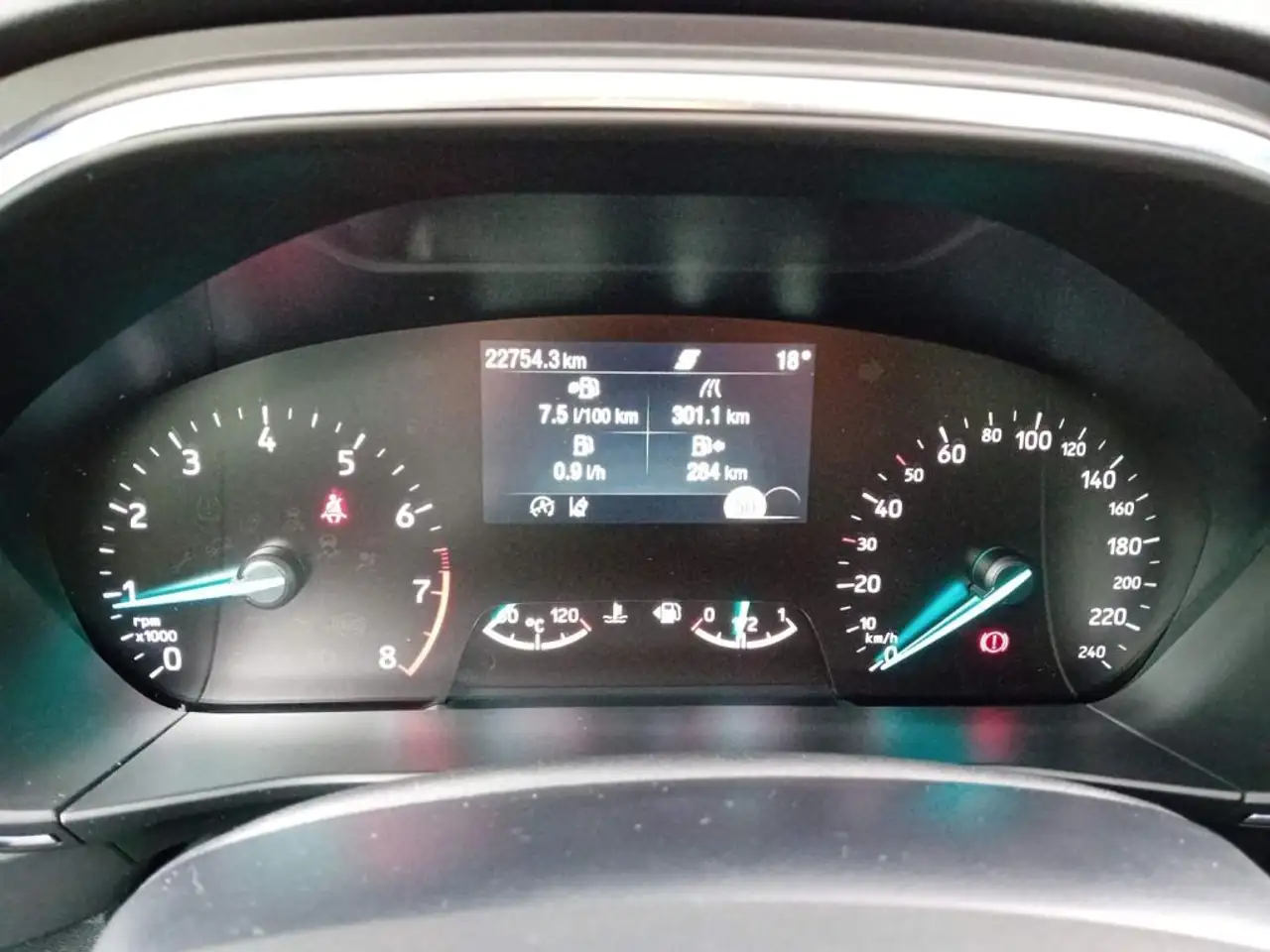 Ford Focus Turnier 1.0 MHEV TITANIUM *Kamera*ACC*el.Klappe* — Galería del vehículo 12