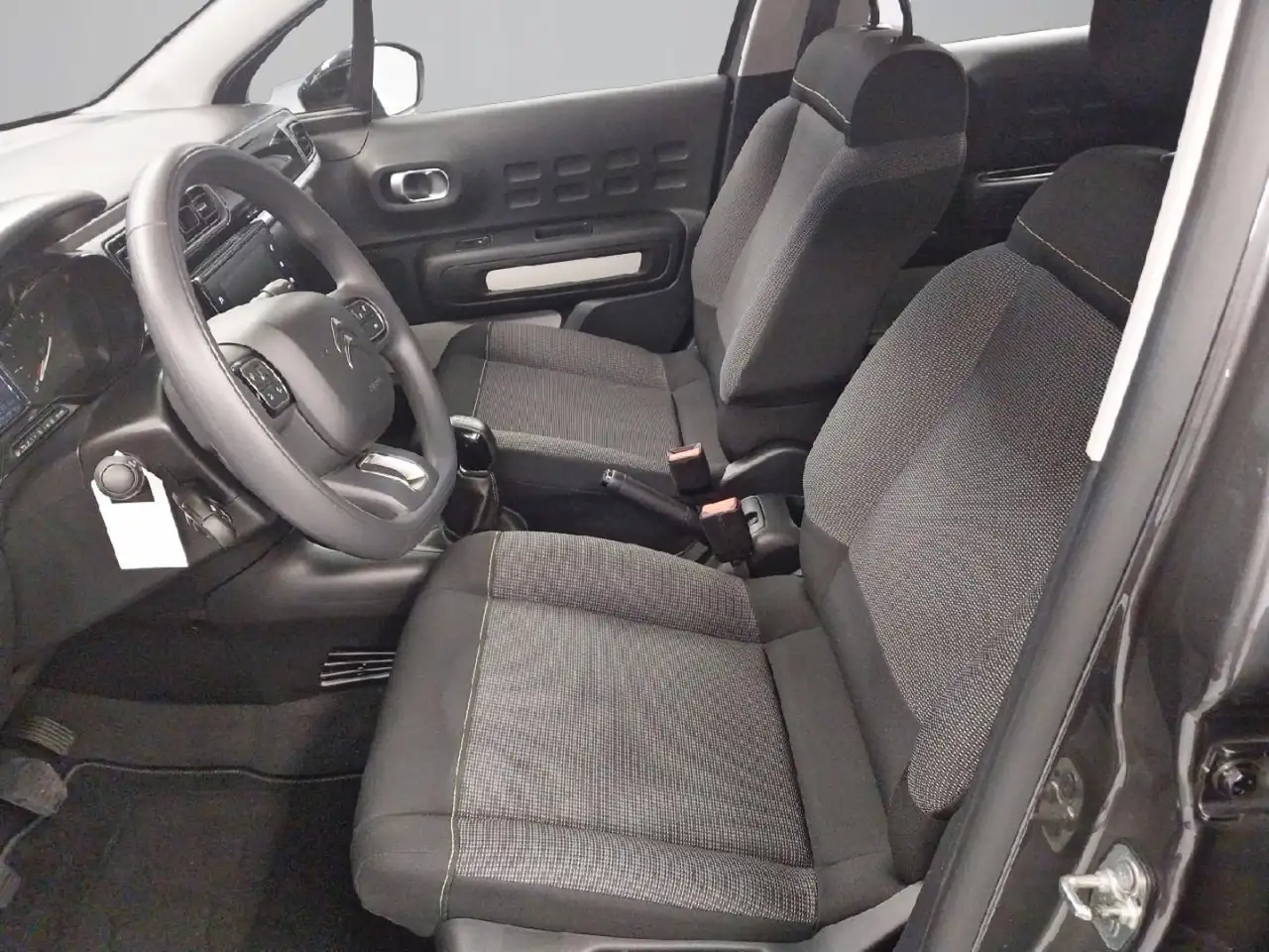 Citroen C3 PureTech 60KW (83CV) Plus — Vehicle gallery 8