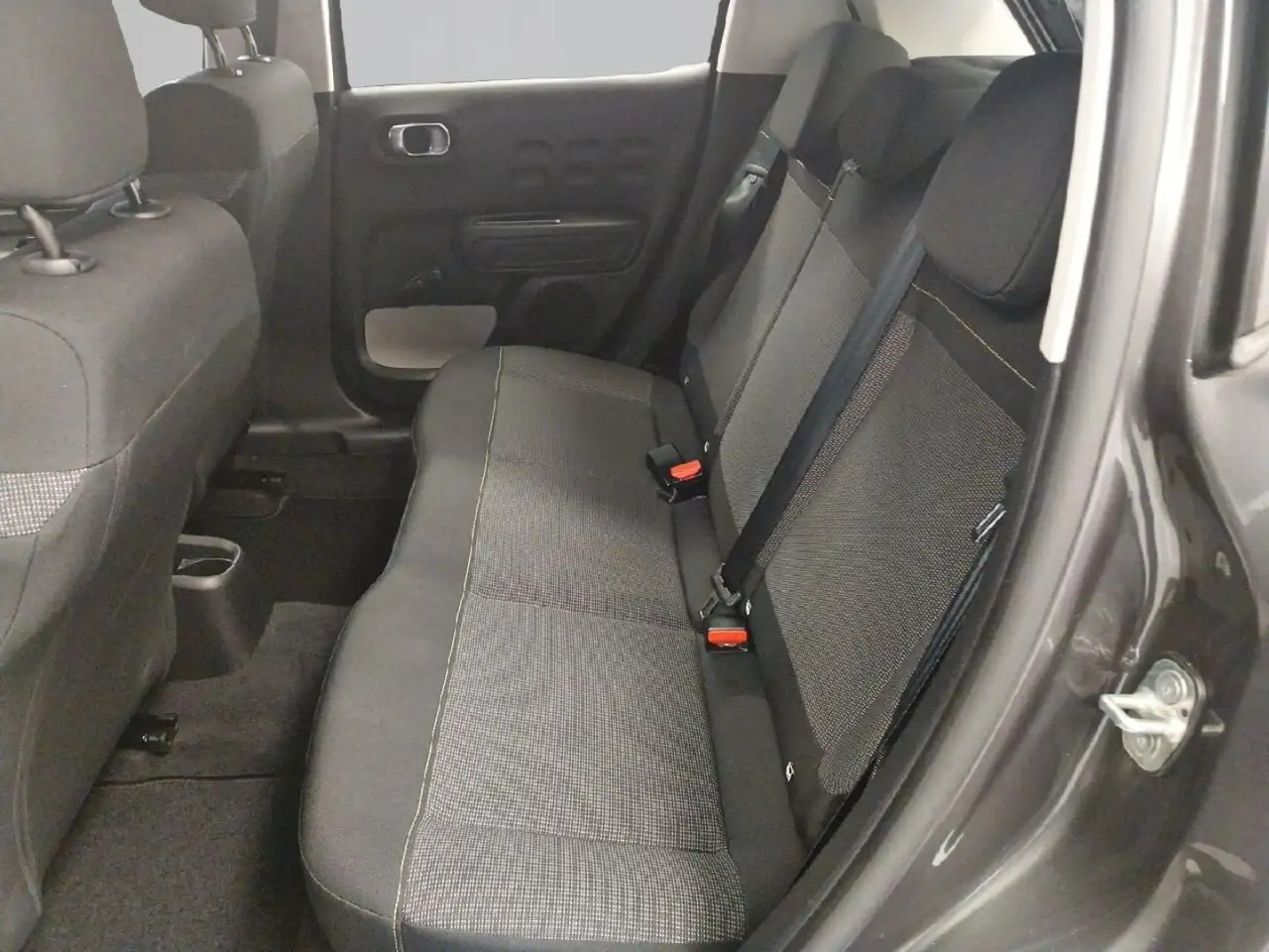 Citroen C3 PureTech 60KW (83CV) Plus — Vehicle gallery 9