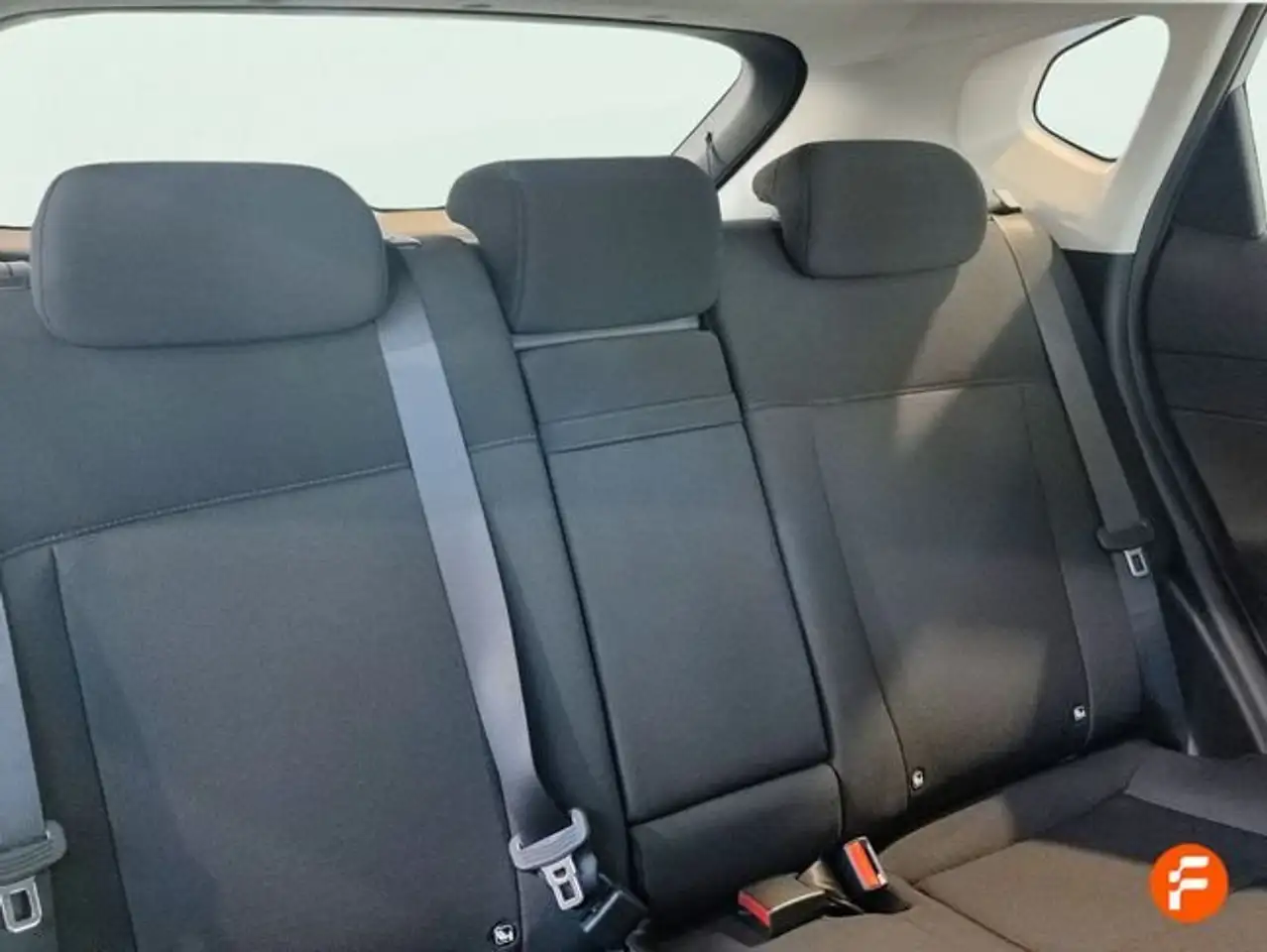 Hyundai KONA 1.0 TGDI Maxx 4x2 — Galería del vehículo 20