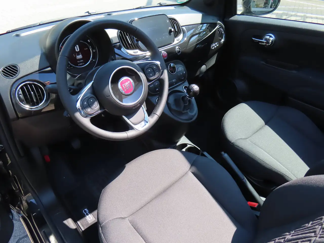 Fiat 500C Dolcevita 1,0 GSE Hybrid 51kW(70PS) — Galerie du véhicule 9