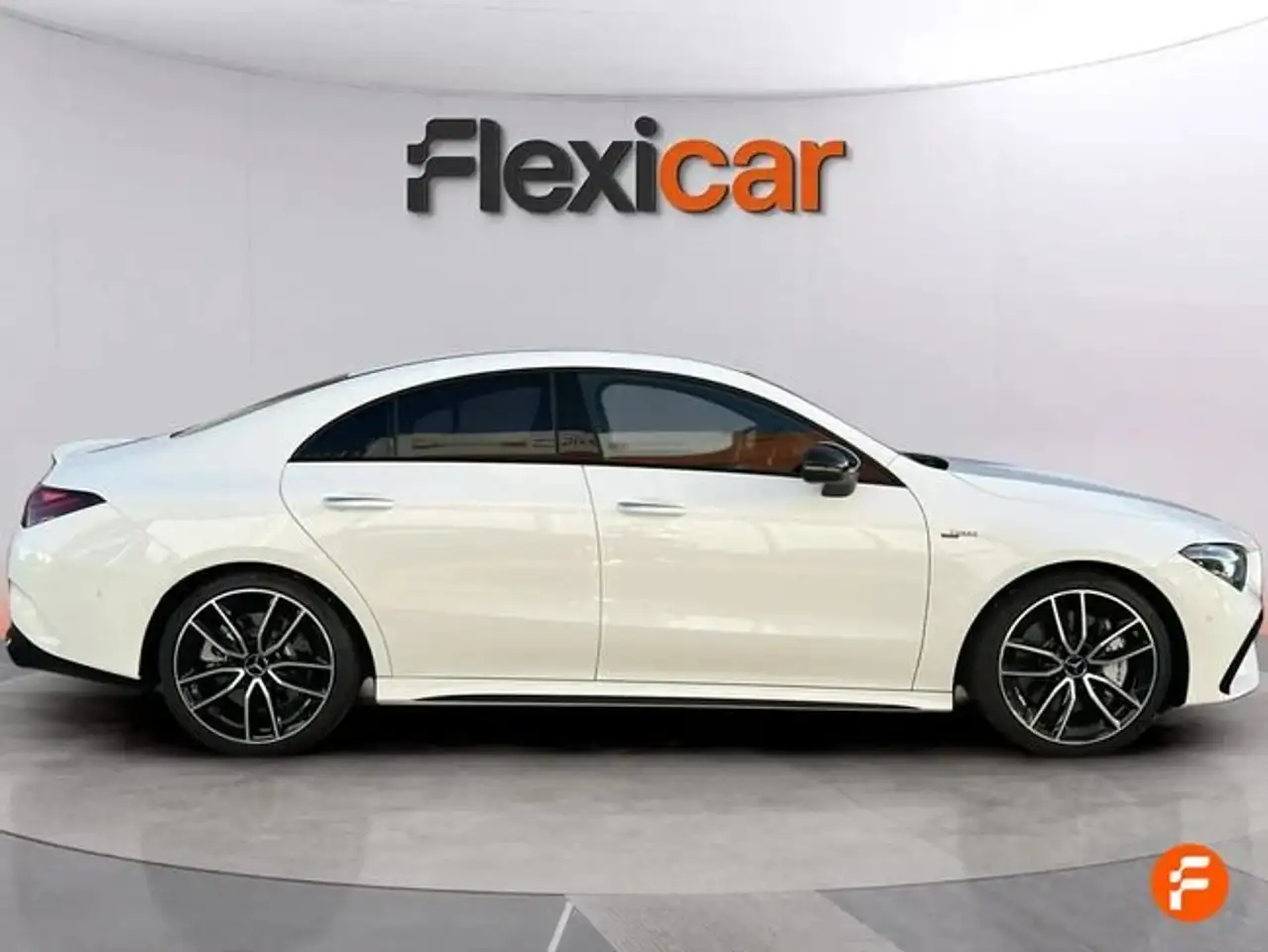 Mercedes-Benz CLA 35 AMG Mercedes-AMG 4MATIC+ — Vehicle gallery 7