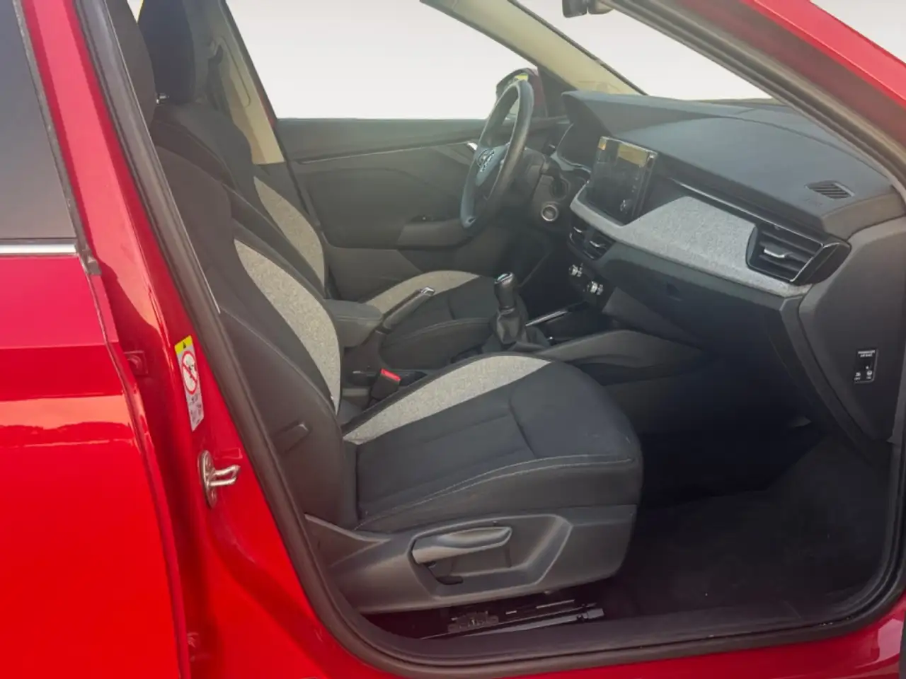 Skoda Kamiq TODOTERRENO 1.0 TSI 70KW SELECTION 95 5P — Vehicle gallery 5