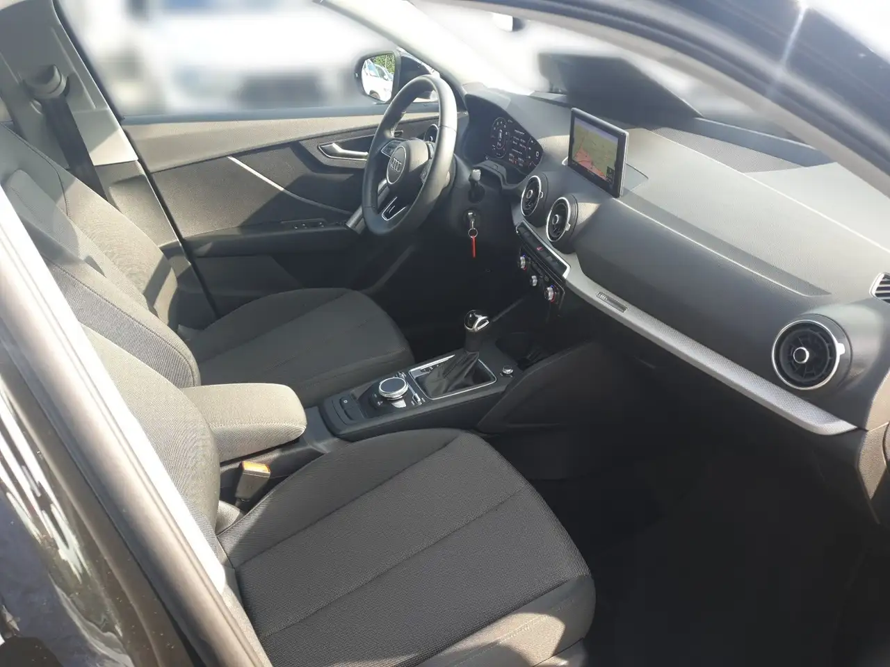 Audi Q2 S line 35 TFSI S-tronic *LED *VIRTUAL *NAVI * — معرض صور السيارة 8