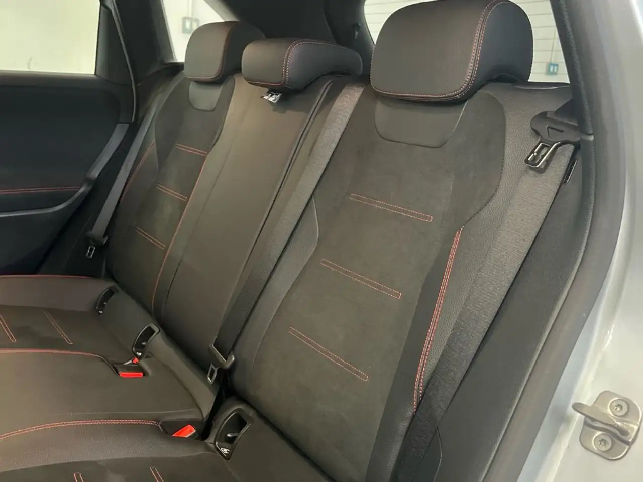 Mercedes-Benz B 250 e — معرض صور السيارة 11