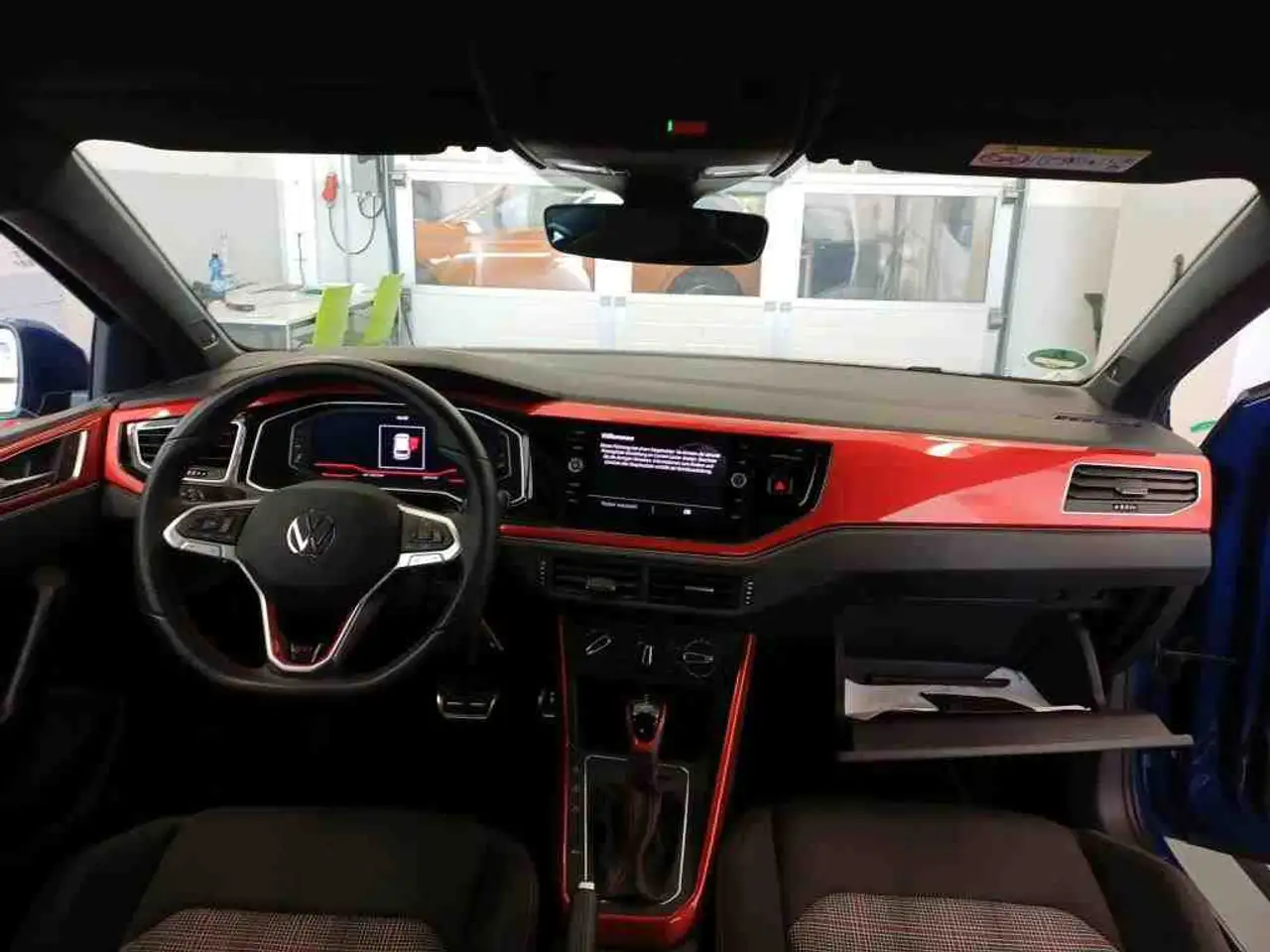 Volkswagen Polo GTI 2.0 TSI Matrix ACC Faro18 IQ Drive Sitzh — Galería del vehículo 10