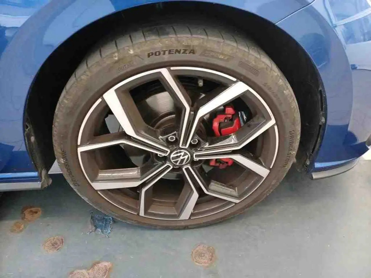 Volkswagen Polo GTI 2.0 TSI Matrix ACC Faro18 IQ Drive Sitzh — Galería del vehículo 7