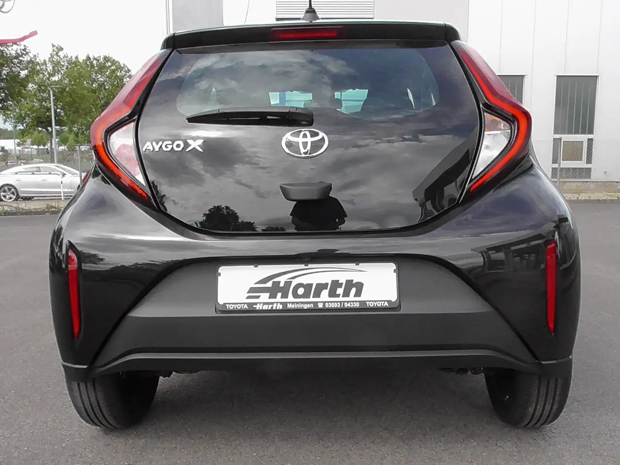 Toyota Aygo X Sitzheizung,Metallik-Lack,Zentralverriegelung-Funk,Tempomat,Geschwindigkeitsbegrenzer, Radio, 5-türig, Klimaanlage. — Galería del vehículo 4