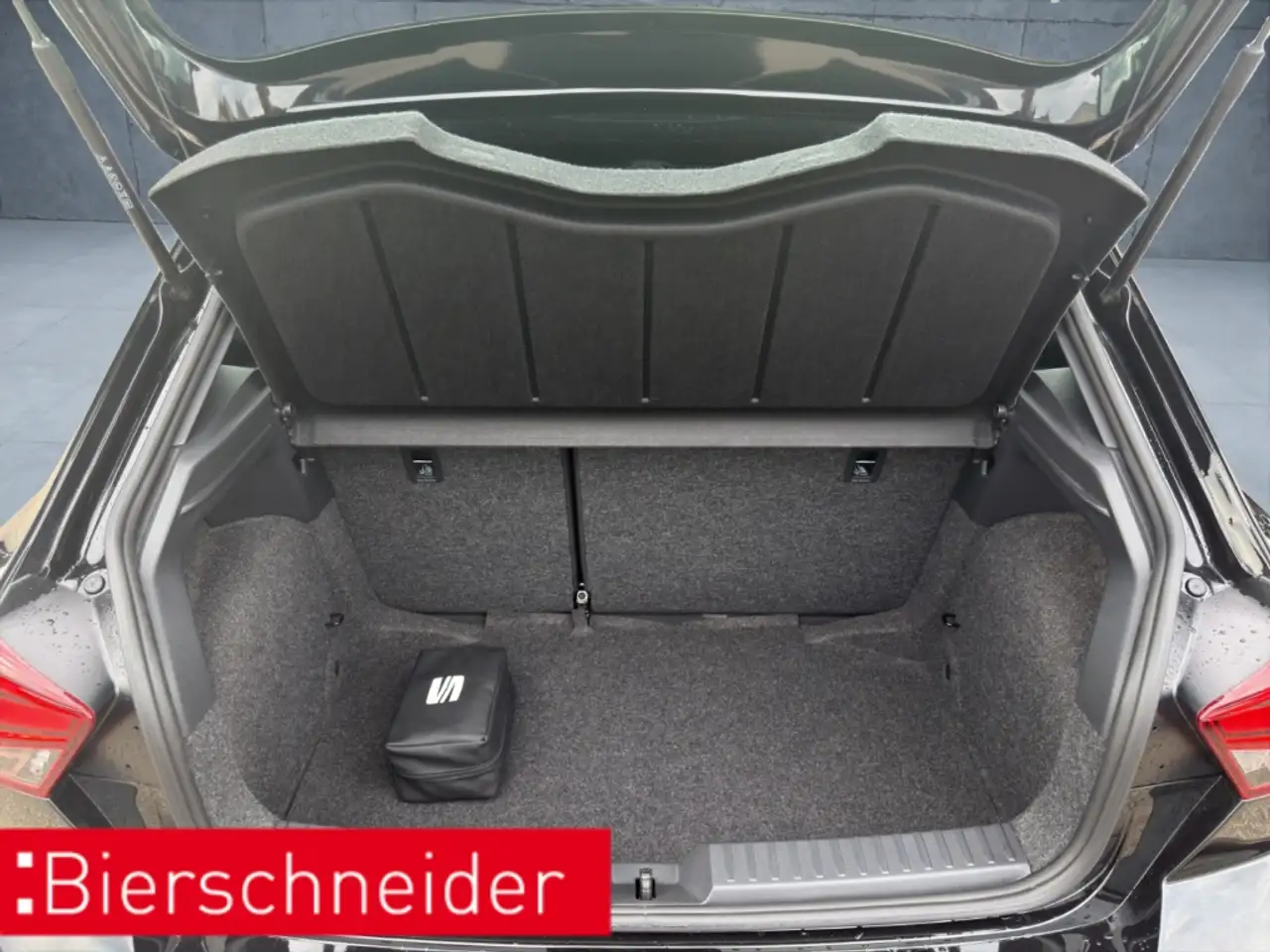 SEAT Ibiza 1.0 TSI DSG FR 18 LED Navi Kamera Full Link — Vehicle gallery 9