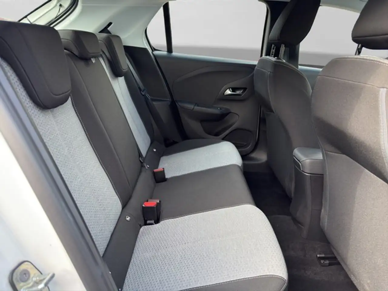Opel Corsa Edition Sitzheizung Lenkradheizung Spurhalteass... — Galería del vehículo 14