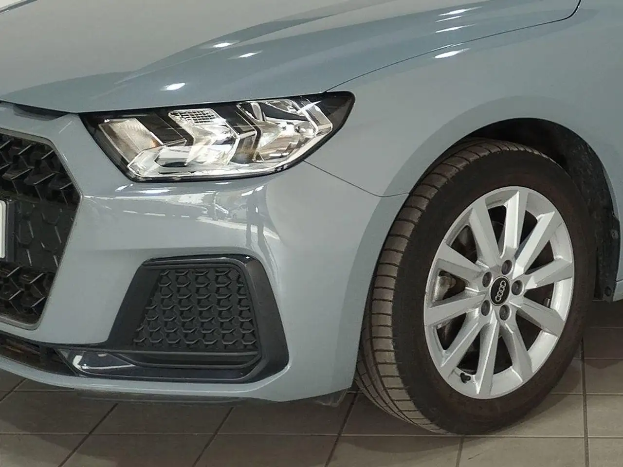 Audi A1 Sportback 30 TFSI Advanced 85kW — معرض صور السيارة 6
