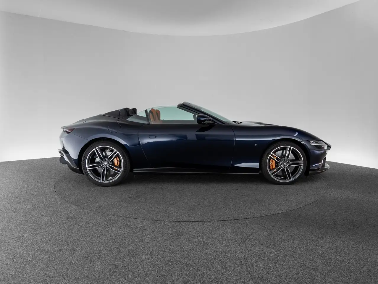 Ferrari Roma Spider FERRARI SINGEN — معرض صور السيارة 7