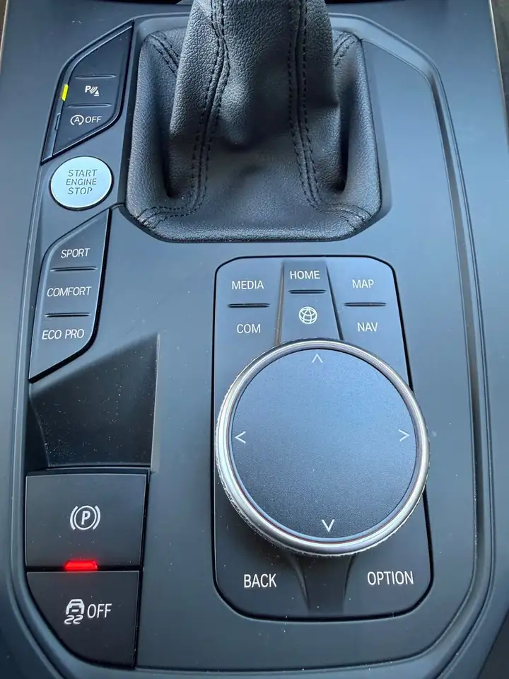 BMW 116 i Advantage BMW Garantie 10/2029*Scheckh* SH — معرض صور السيارة 14