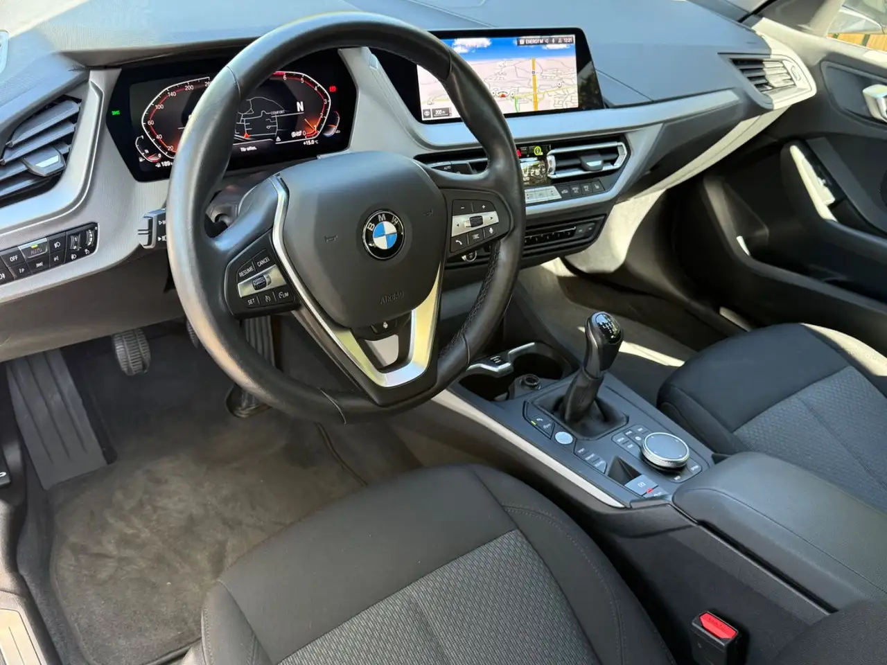 BMW 116 i Advantage BMW Garantie 10/2029*Scheckh* SH — معرض صور السيارة 32