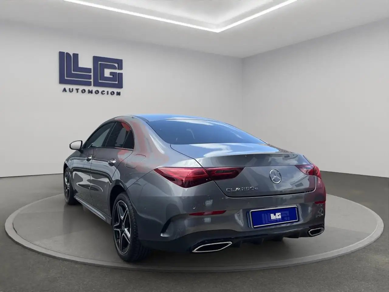 Mercedes-Benz CLA 250 e — Galería del vehículo 8