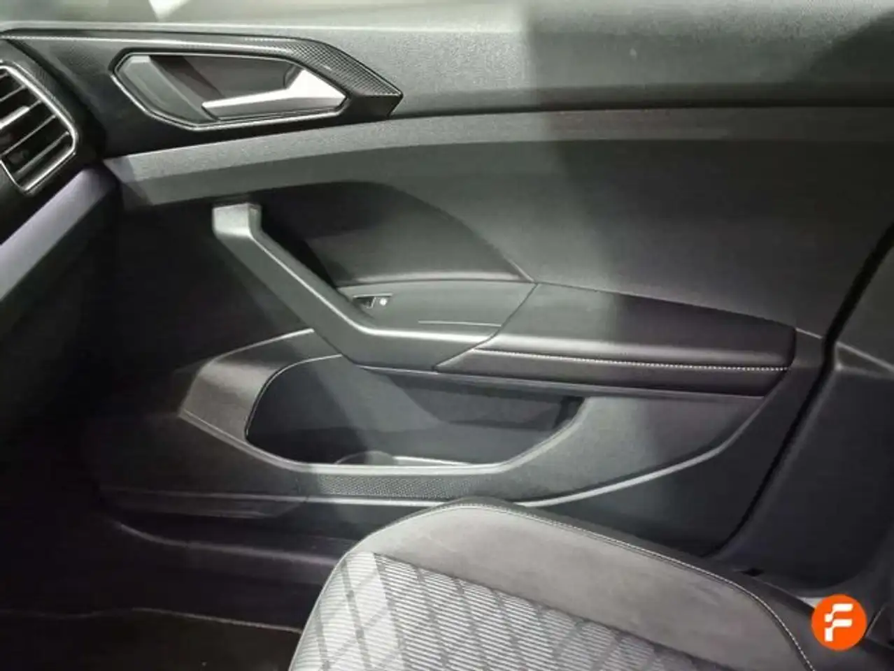 Volkswagen T-Cross 1.5 TSI R-Line Aut. 110kW — Vehicle gallery 13