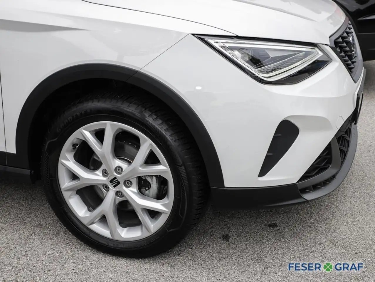 SEAT Arona 1.0 TSI FR Full Link GRA LED Navi Sitzh. — Vehicle gallery 3