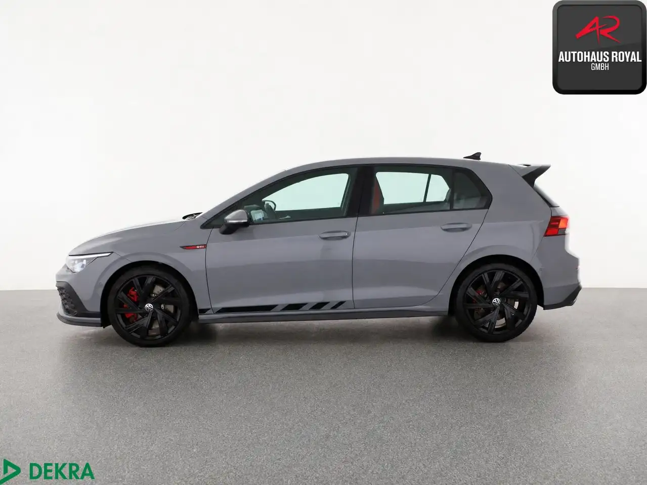 Volkswagen Golf VIII 2.0 TSI GTI CLUBSPORT KEYLESS,ACC,HUD — Vehicle gallery 2