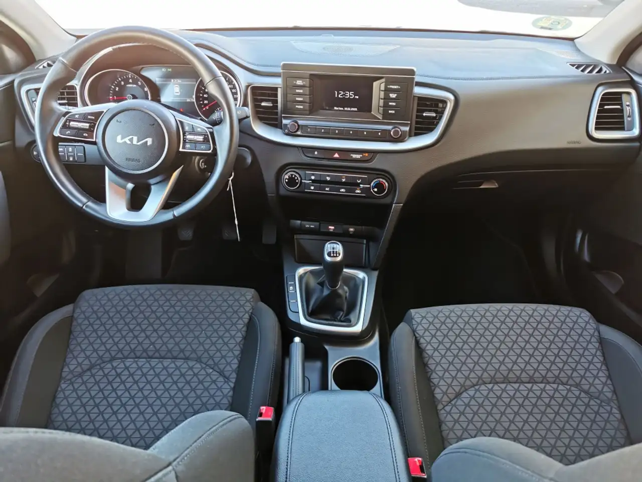 Kia Ceed / cee'd 1.0 T-GDI Eco-Dynamics Concept 120 — معرض صور السيارة 13