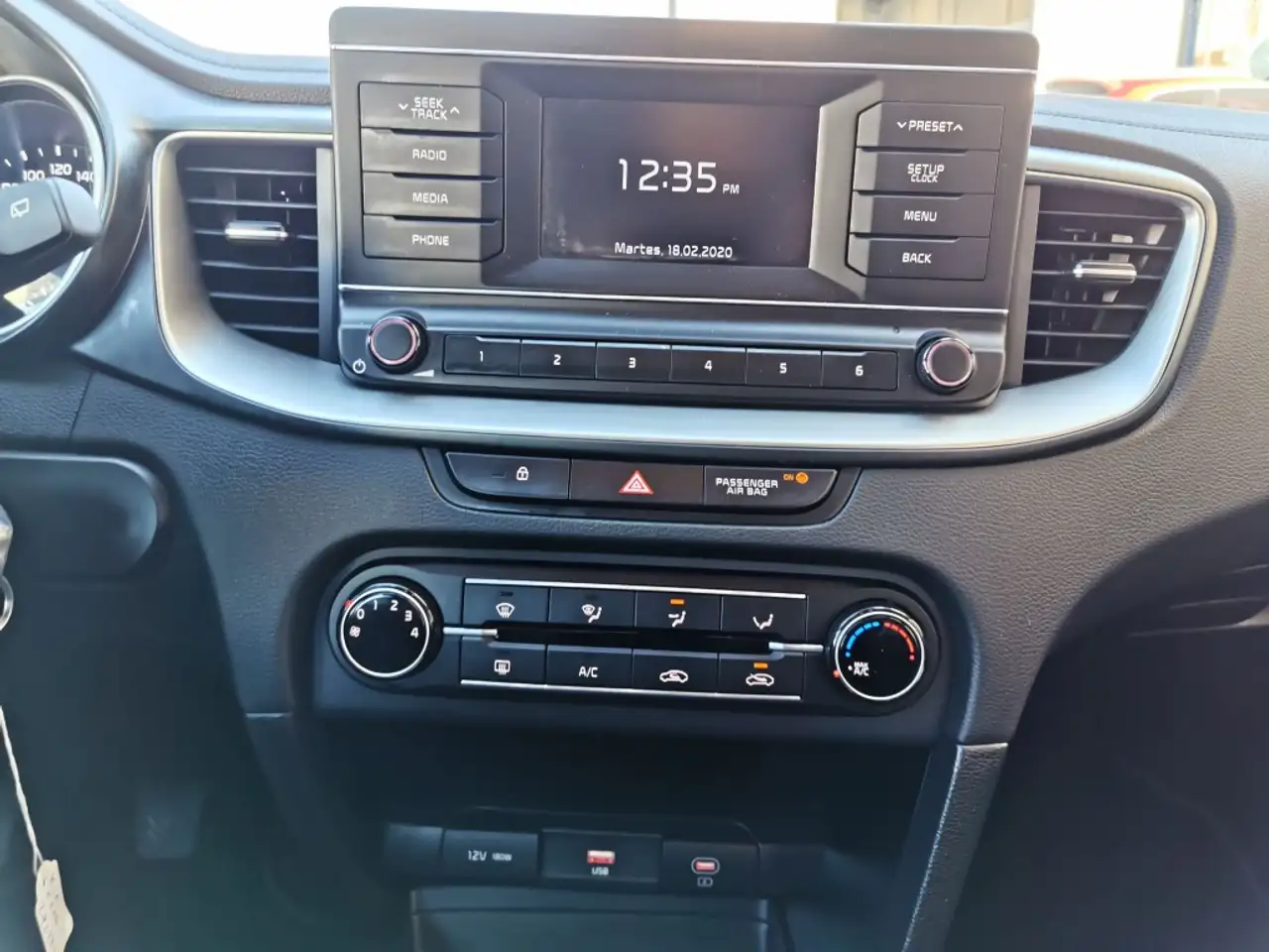 Kia Ceed / cee'd 1.0 T-GDI Eco-Dynamics Concept 120 — معرض صور السيارة 16