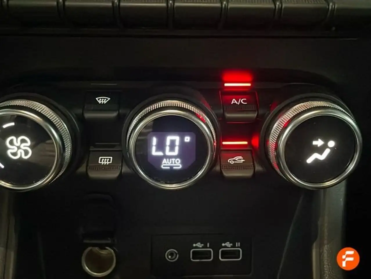 Renault Captur TCe Techno 67kW — Vehicle gallery 23