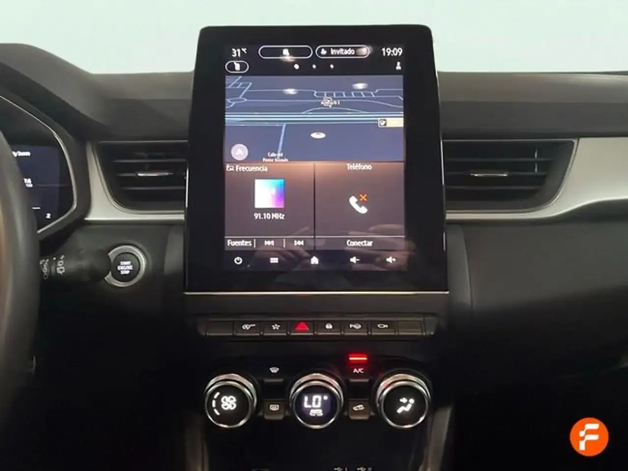 Renault Captur TCe Techno 67kW — Vehicle gallery 11