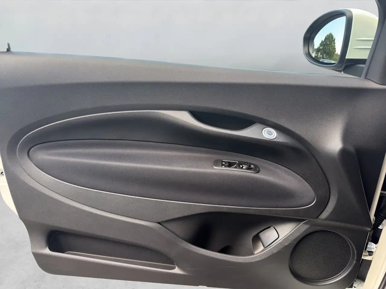 Fiat 500e *ALU*CARPLAY*LED* — Galerie du véhicule 15