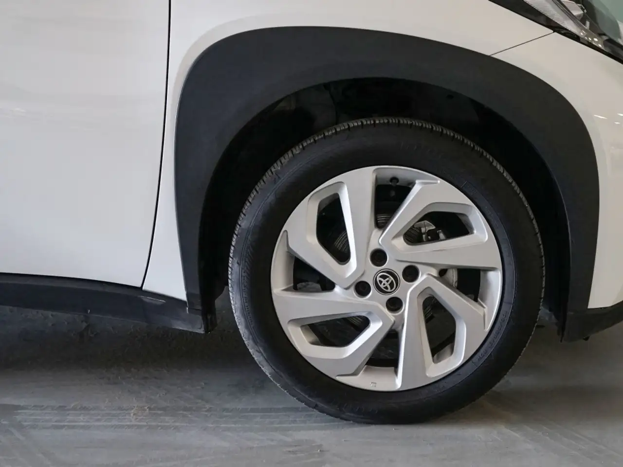 Toyota Aygo Play — Vehicle gallery 16