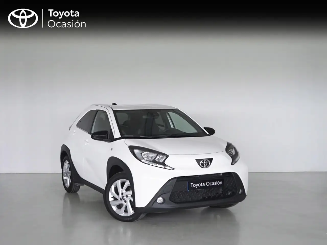 Toyota Aygo Play — Vehicle gallery 19