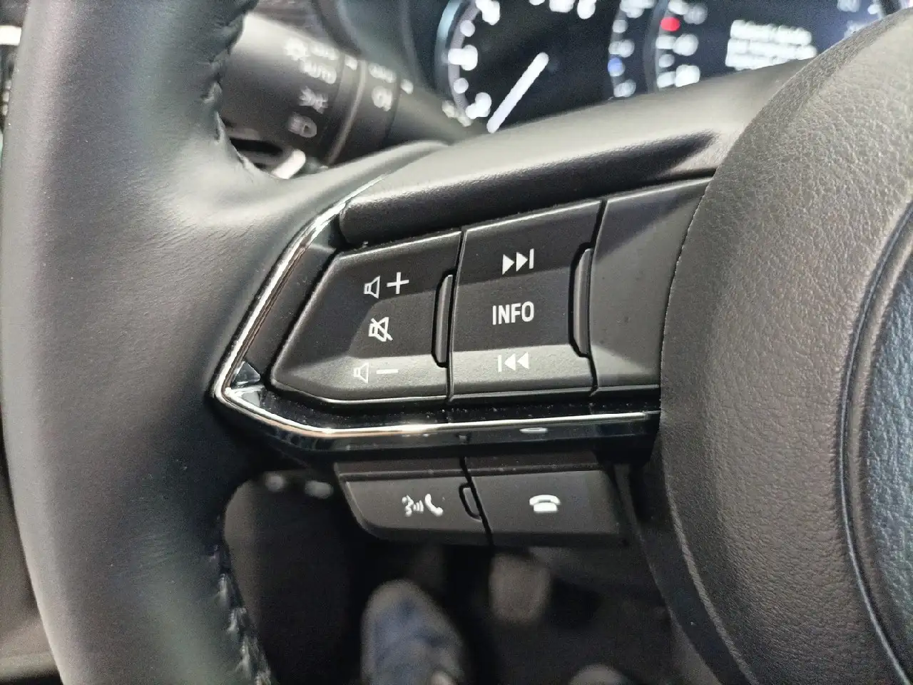 Mazda CX-5 2.2 Skyactiv-D Advantage 2WD 110kW — Galería del vehículo 13