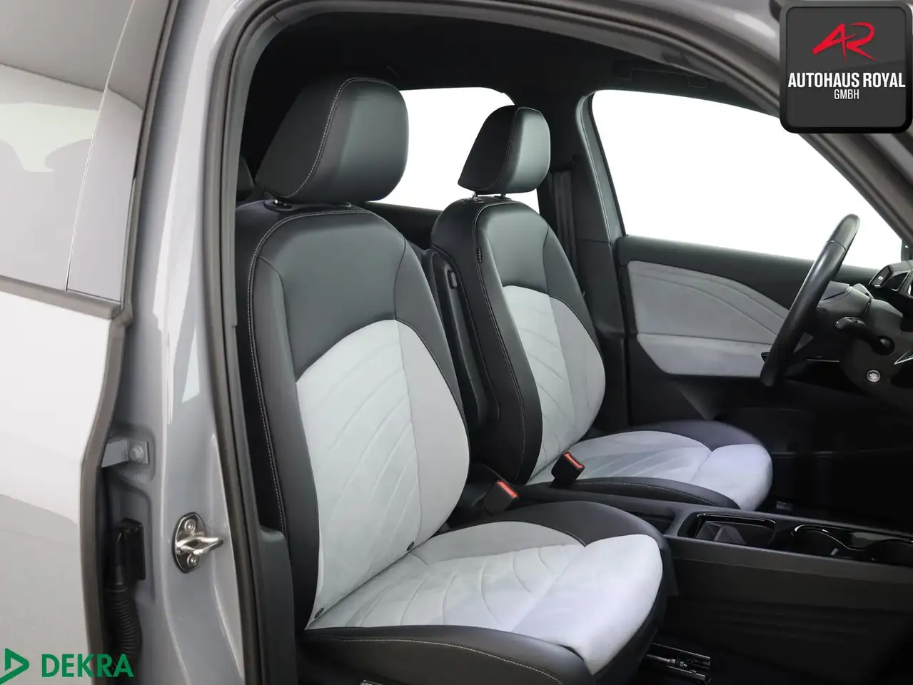 Volkswagen ID.3 PRO MOVE MASSAGE,KEYLESS,ACC,KAMERA,CARPLAY — Galerie du véhicule 11