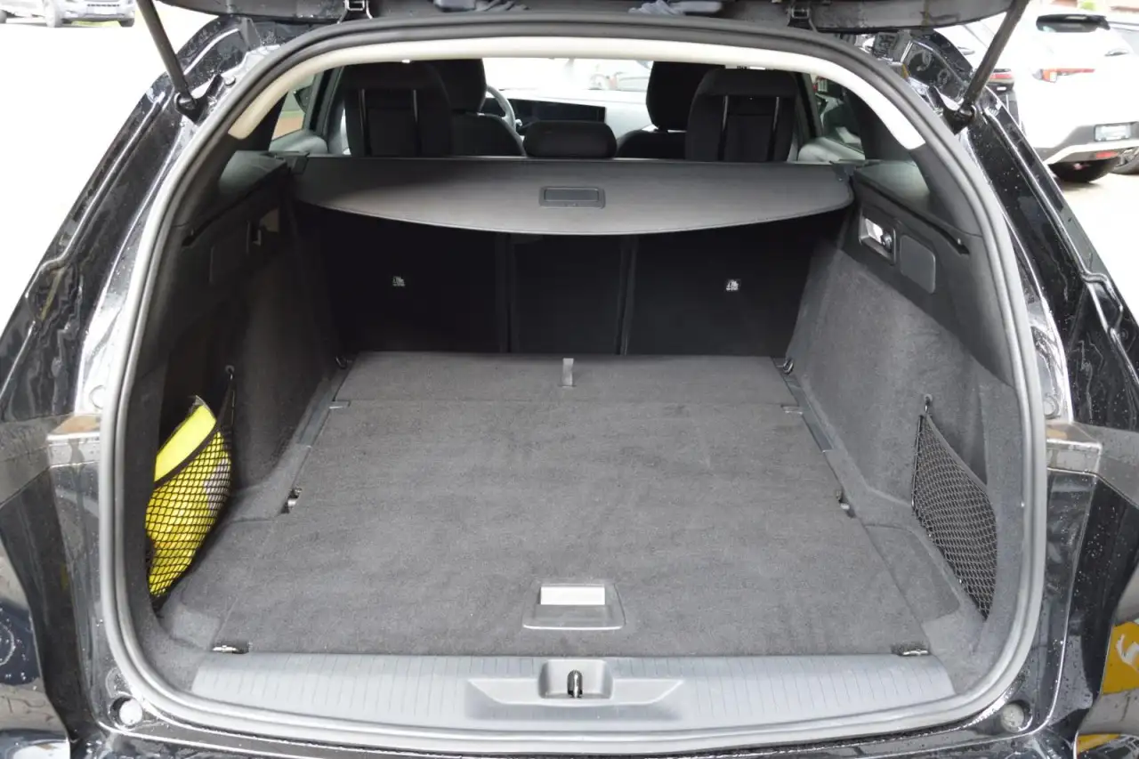 Opel Astra L Sports Tourer Enjoy / RFK / GJR / Navi — Galería del vehículo 6