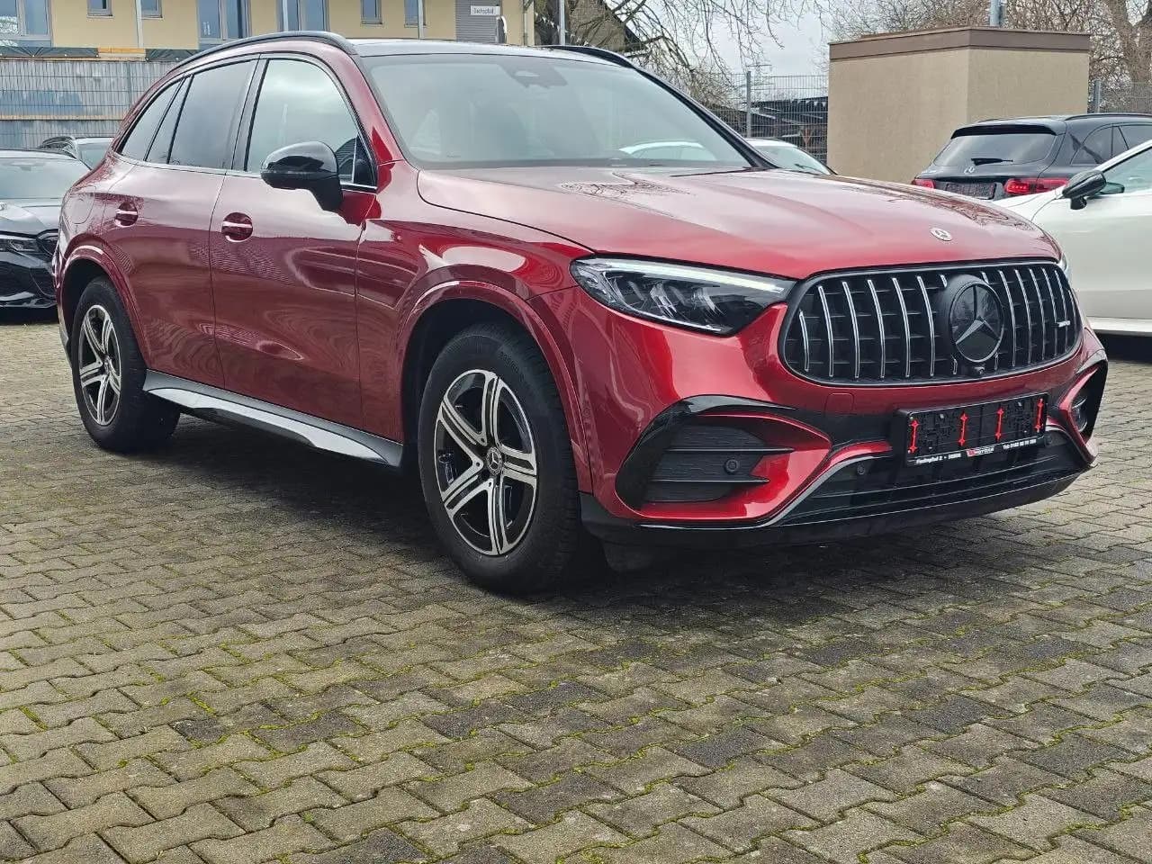 Mercedes-Benz GLC 200 4Matic AMG 360° Distronic LED Ambiente — معرض صور السيارة 5