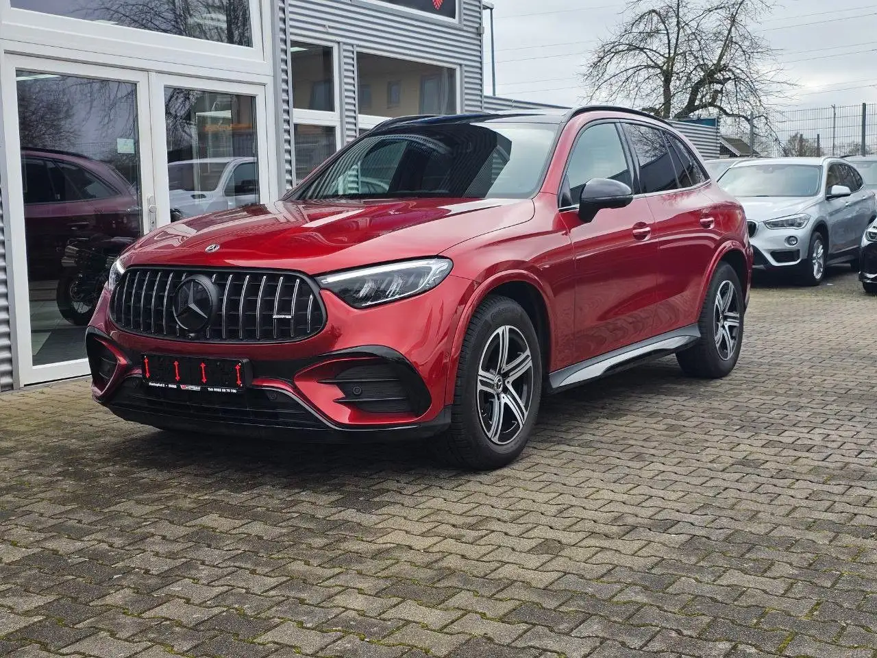Mercedes-Benz GLC 200 4Matic AMG 360° Distronic LED Ambiente — معرض صور السيارة 3
