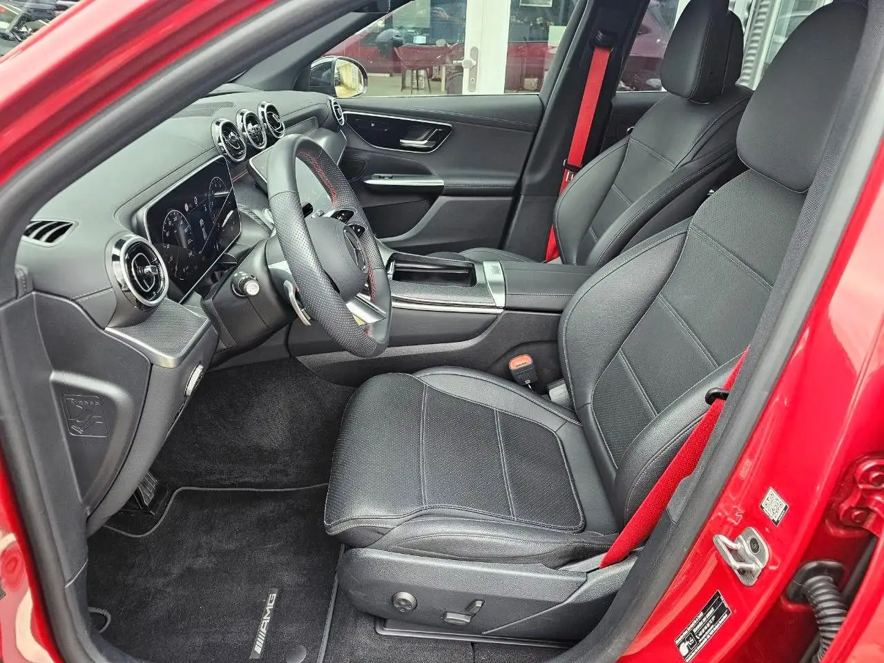 Mercedes-Benz GLC 200 4Matic AMG 360° Distronic LED Ambiente — معرض صور السيارة 10