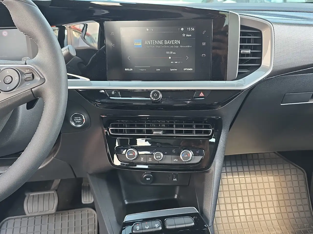 Opel Mokka 1.2 Turbo Elegance **Rückfahrkamera** — Vehicle gallery 8