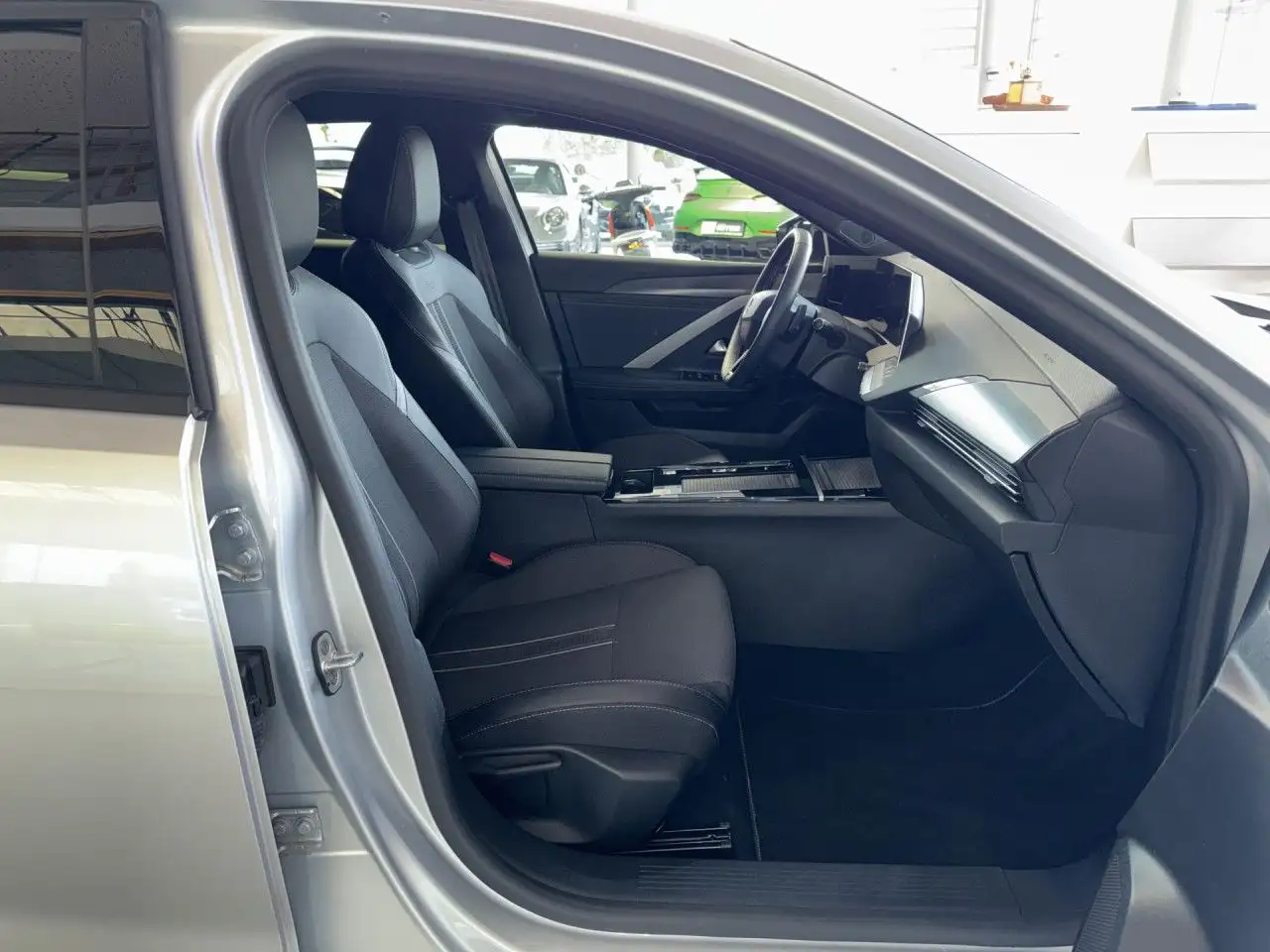 Opel Astra Sports Tourer 1.2 Turbo GS, 360, ACC! Navi — Vehicle gallery 14