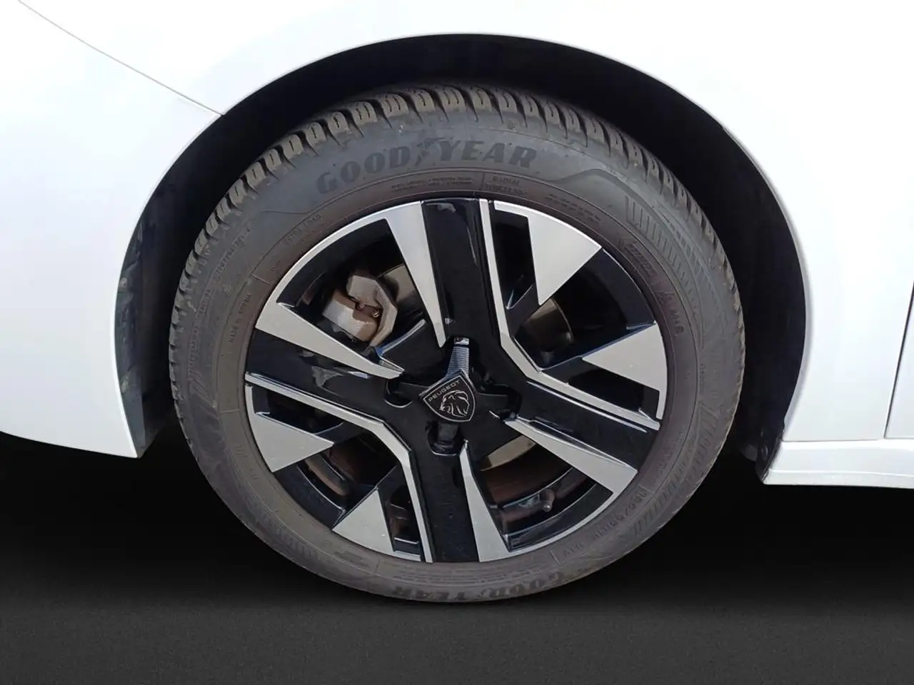 Peugeot 208 Neuer 208 Allure PureTech 100 — معرض صور السيارة 10